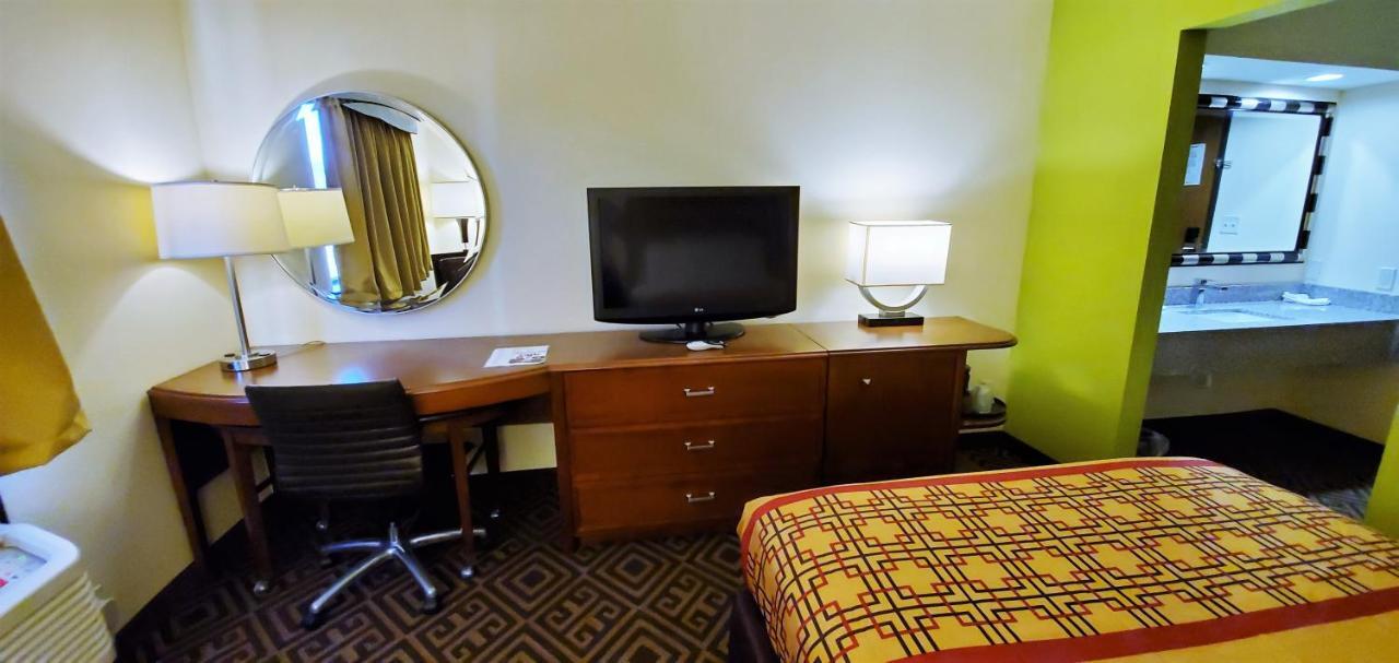 Travel Inn And Suites- Sikeston Miner I-55 Exit-67 Exteriör bild
