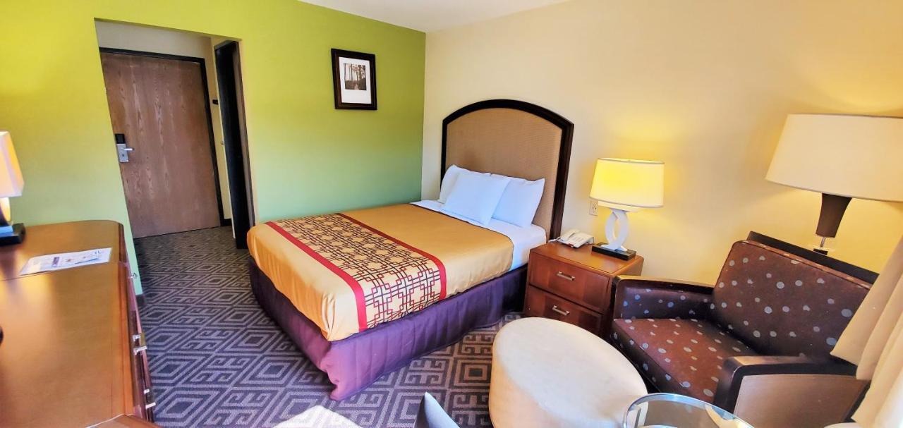Travel Inn And Suites- Sikeston Miner I-55 Exit-67 Exteriör bild