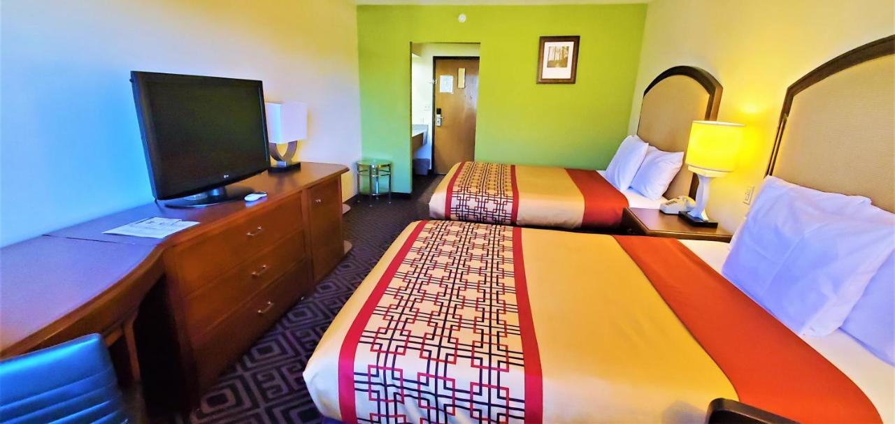 Travel Inn And Suites- Sikeston Miner I-55 Exit-67 Exteriör bild